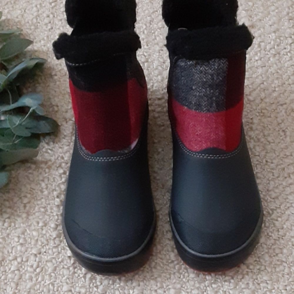 NIB Keen Elsa Chelsea Waterproof Faux Fur Boots size 5 - Picture 4 of 8
